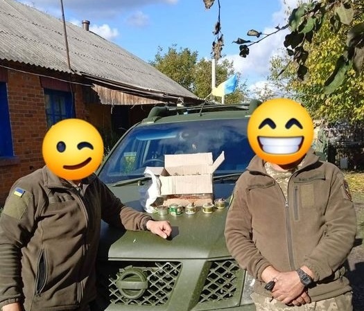 окопні свічки приїхали до Захисників