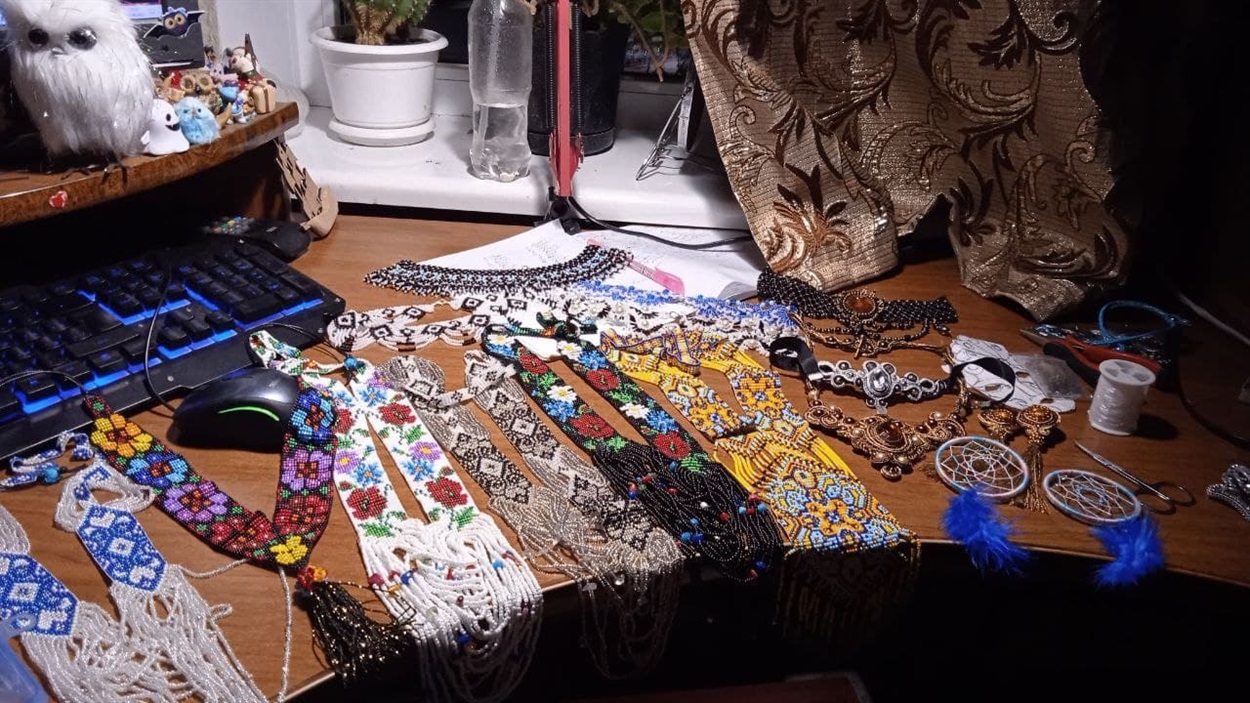 На фото вироби майстрині - гердани