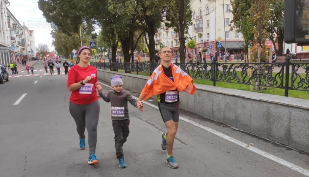 Родина Максима Уса за рік до повномасштабного вторгнення РФ.