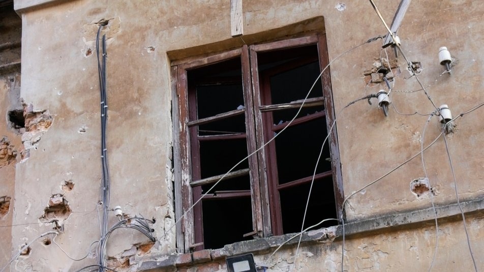 Вікна квартири Максима Уса. 