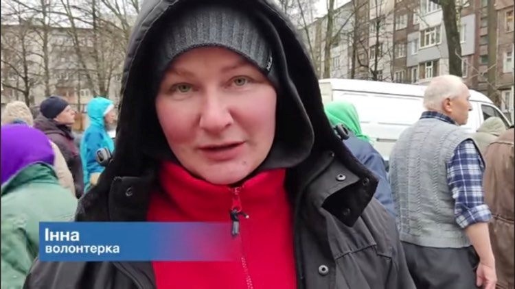 Інна долучилася до допомоги з доставки води чернігівцям 