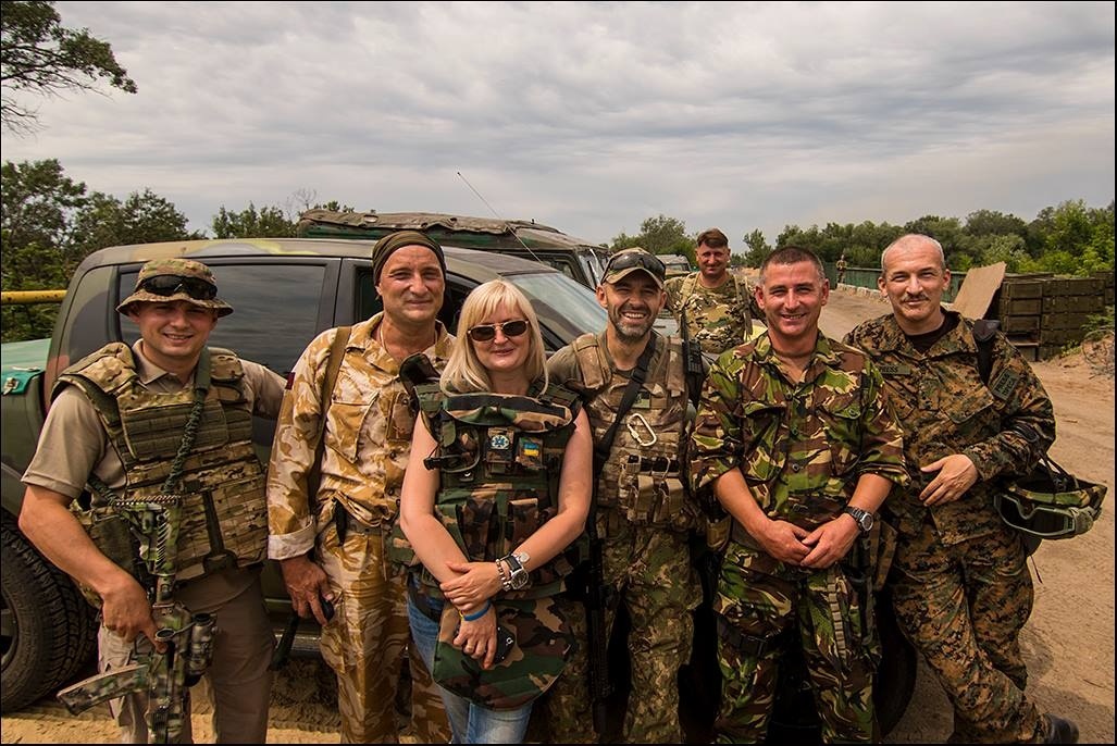 Віктор Ніколюк разом із побратимами 