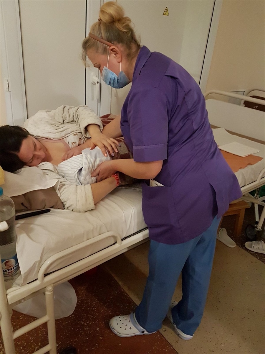 В Чернігівському пологовому будинку приймали пологи навіть під обстрілами