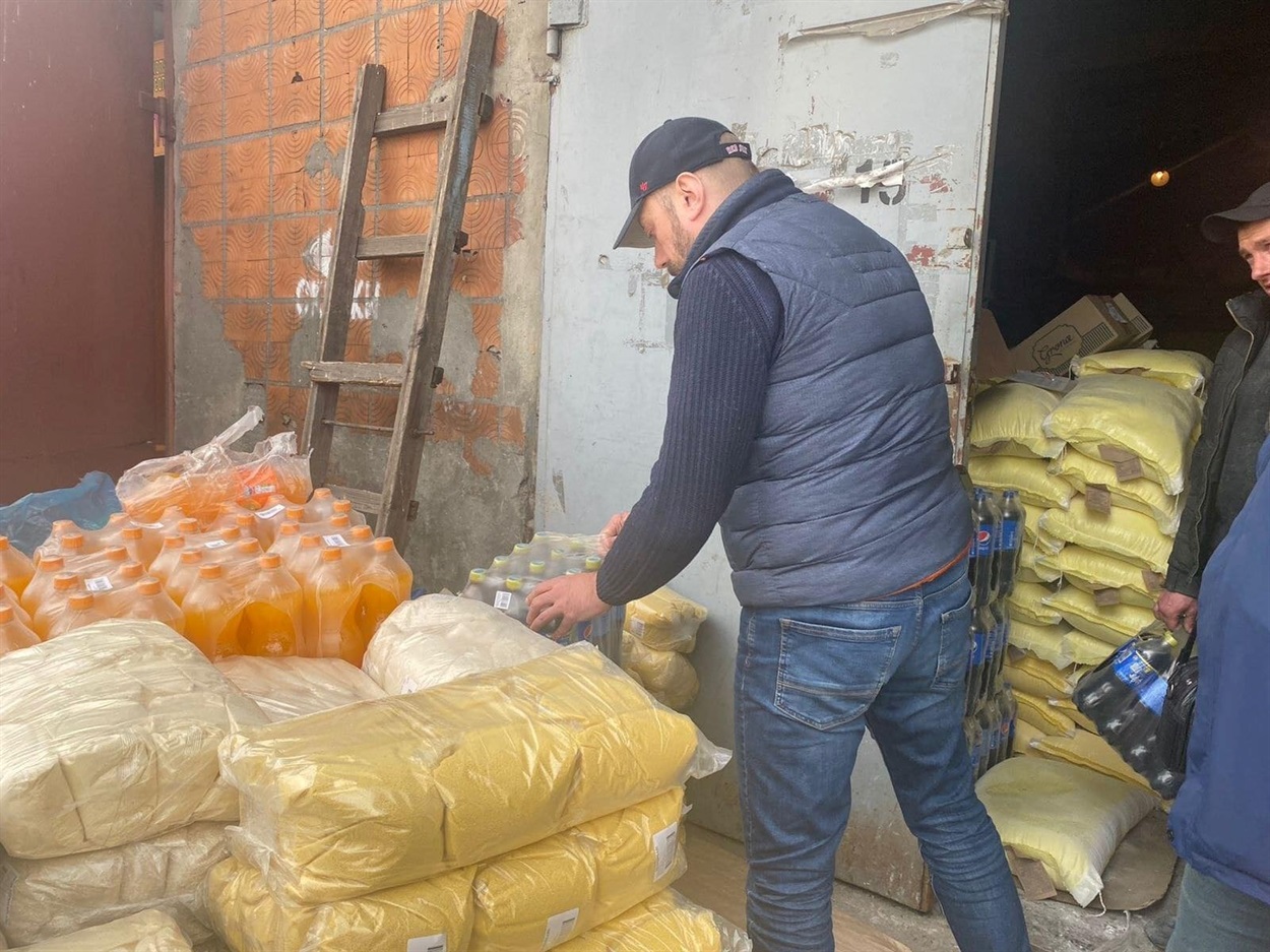 Перевірили документи на товари, які були в продажу