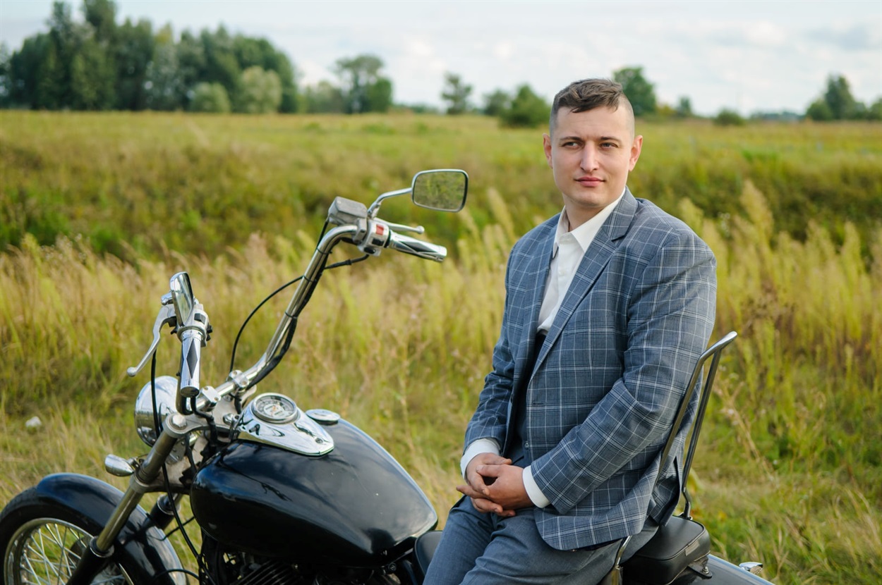 Захисник Чернігова Денис Ромодан  
