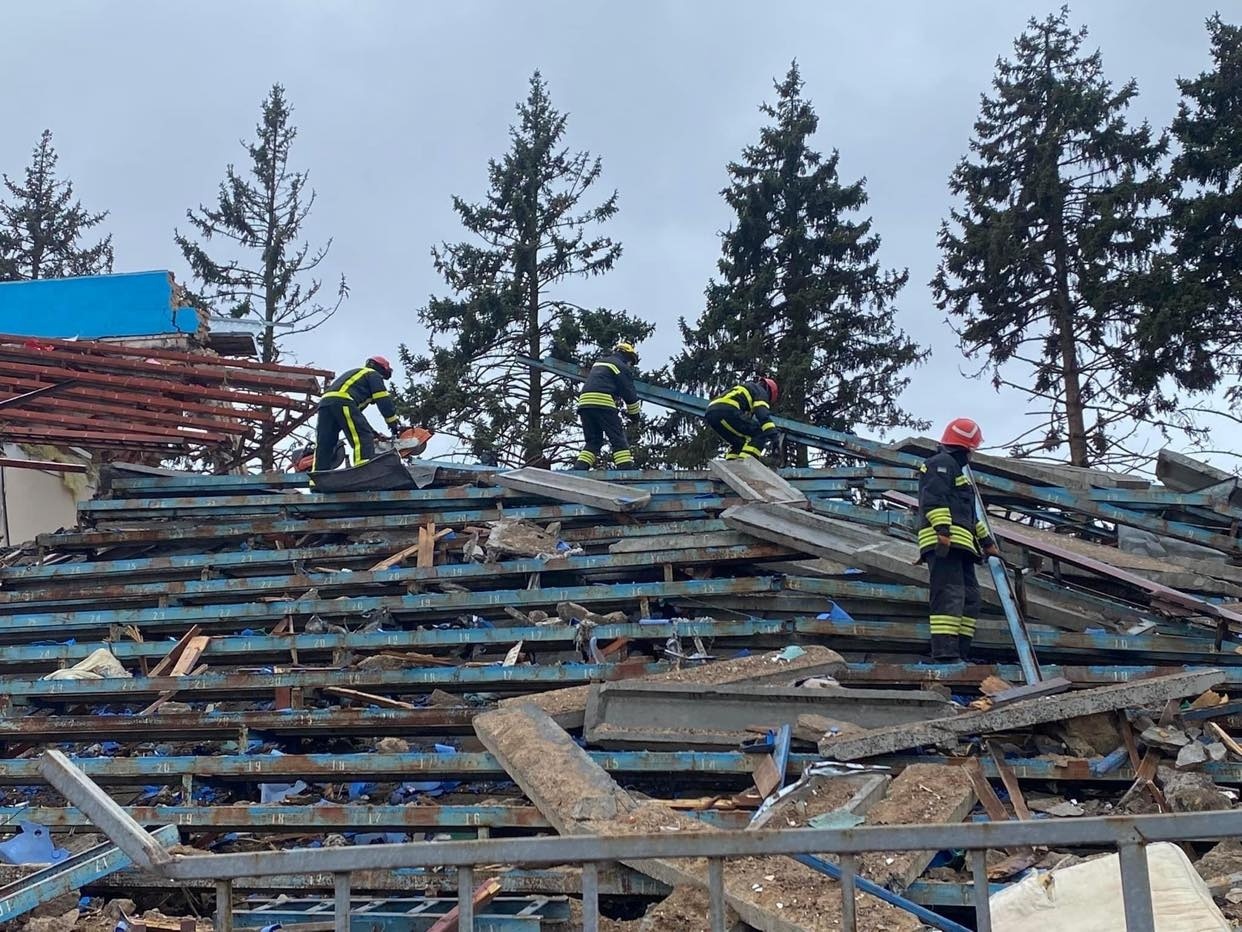 Руйнування цивільних об'єктів є воєнним злочином 