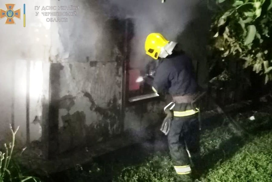 в Прилуках  через необережність під час куріння загинув 40-річний чоловік