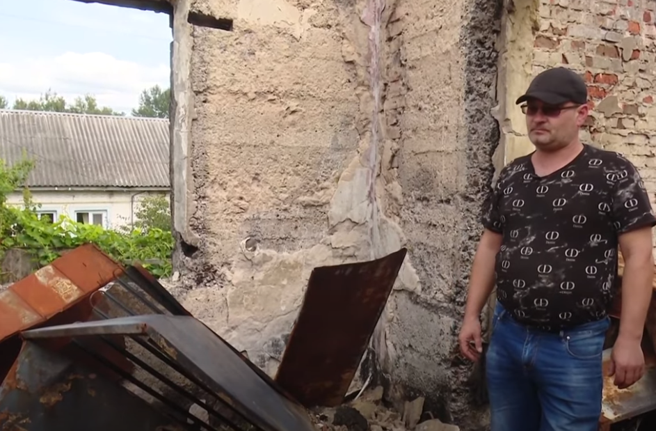 Житель Трисвятської Слободи втратив свій будинок через війну