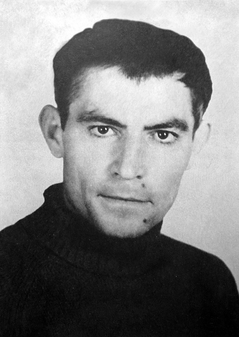 Василь Стус - український поет-шістдесятник, політв'язень СРСР, дисидент, борець за незалежність України у XX столітті. 