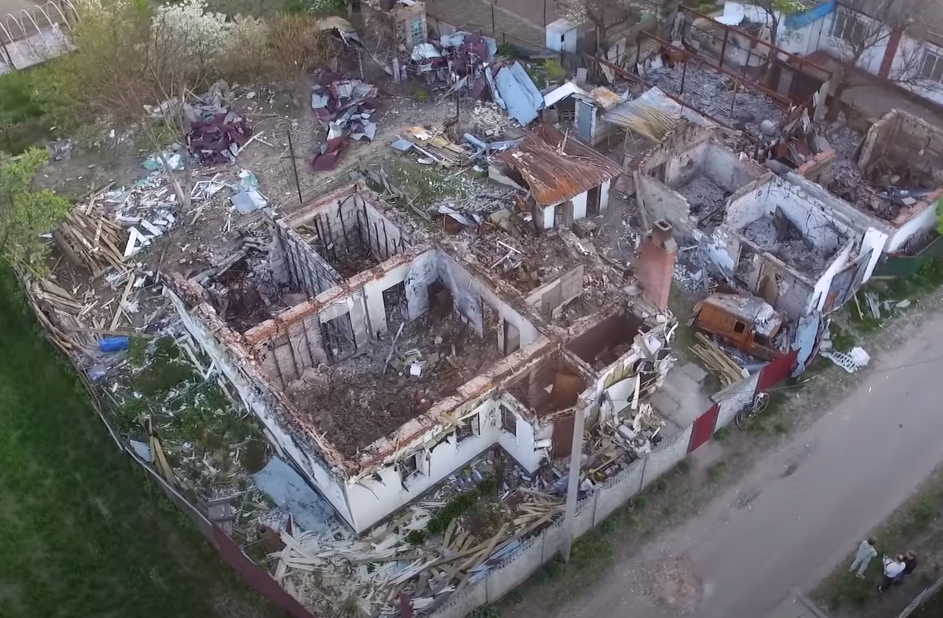 російський Ураган "визволив" родину Борисенків з власного дому