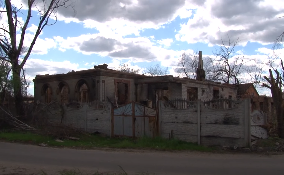 Свій будинок Олександр Федорович побудував сам