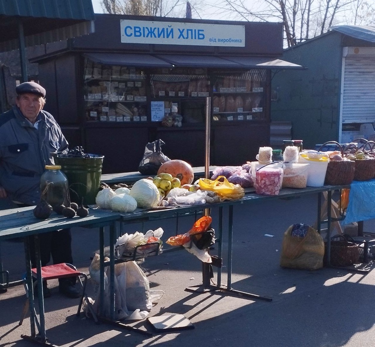 Домашні продукти на Привокзальному ринку