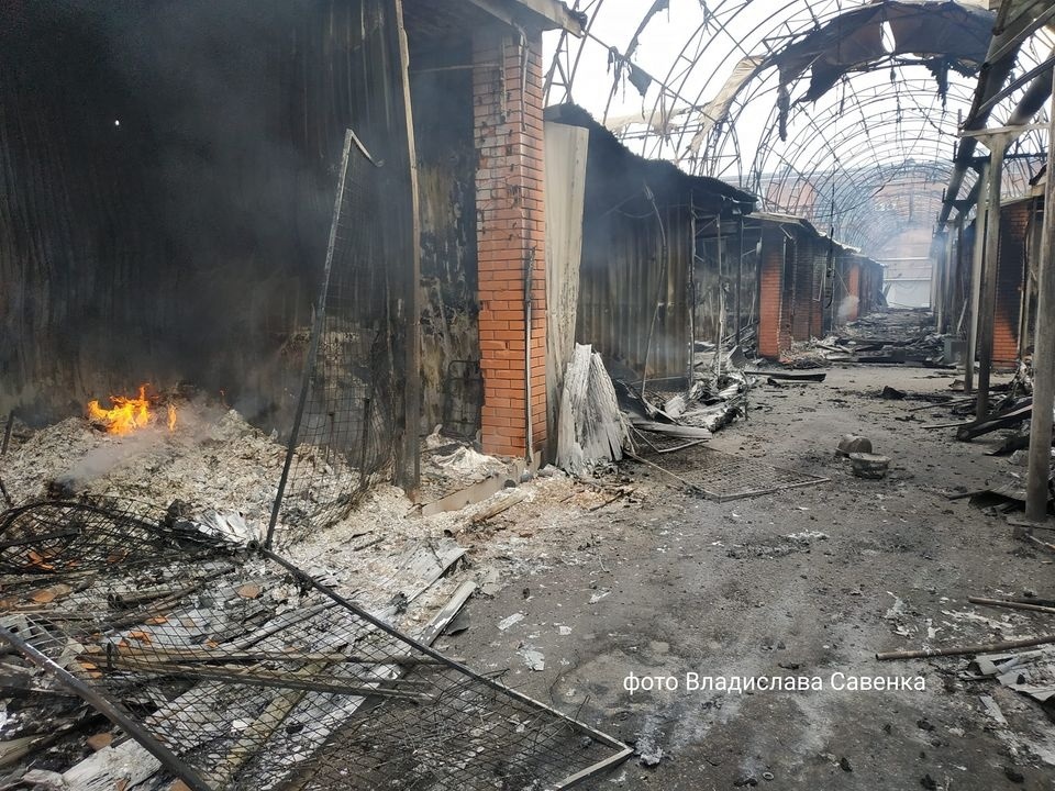 Владислав Савенок одним з перших зафіксував наслідки обстрілу центрального ринку