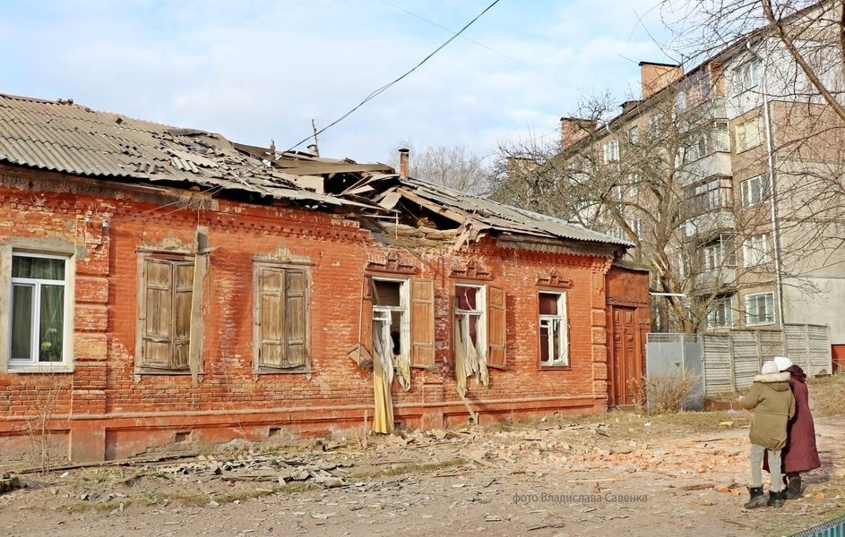 Один з обстріляних приватних будинків у Чернігові