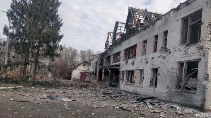 Зруйнована чернігівська база
