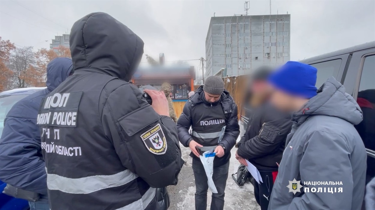 Чернігівцю повідомлено про підозру за фактом торгівлі людьми